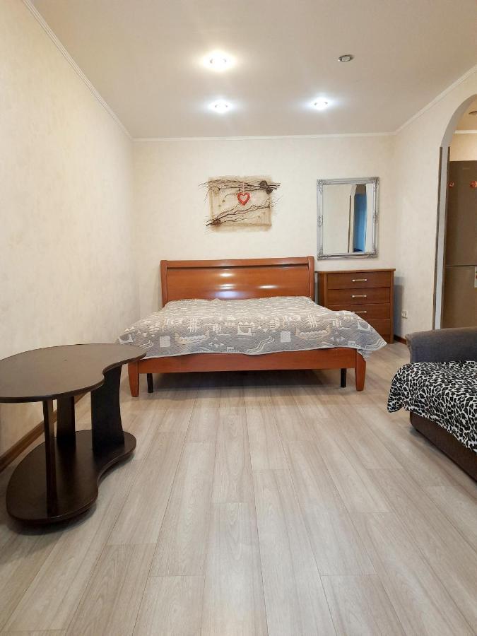 Apartament Проспект Металлургов 9 Krzywy Róg Zewnętrze zdjęcie